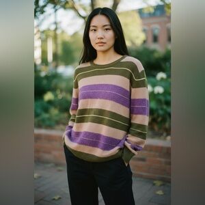 Lord & Taylor crew nech sweater